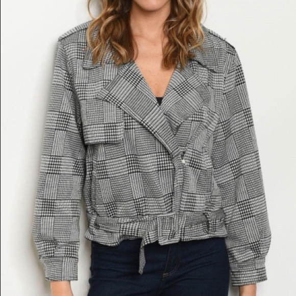 J ELISE BOUTIQUE Long Sleeve Black & Gray Checkered Cropped Moto Jacket - Picture 1 of 3